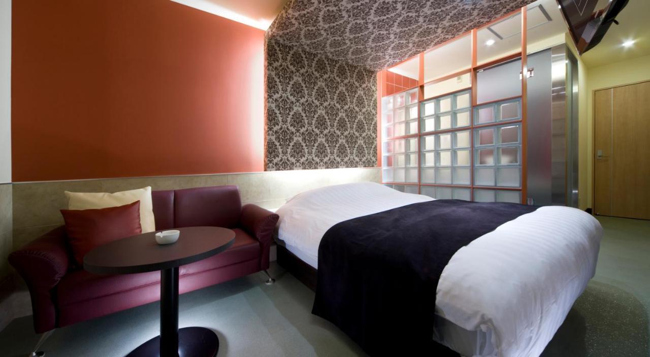 Hotel Glow Yokkaichi (Adults Only) Экстерьер фото